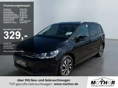 Gebraucht VW Touran Active 150 PS (110 kW) 2022 Schwarz Van / Kleinbus