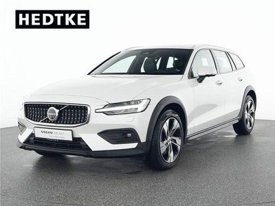 Gebraucht Volvo V60 CC Plus 197 PS (144 kW) 2023 Weiß Kombi