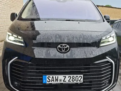 Gebraucht Toyota Proace Verso Team 177 PS (130 kW) 2024 Schwarz Kombi