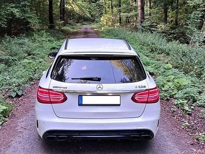 Mercedes C63 AMG