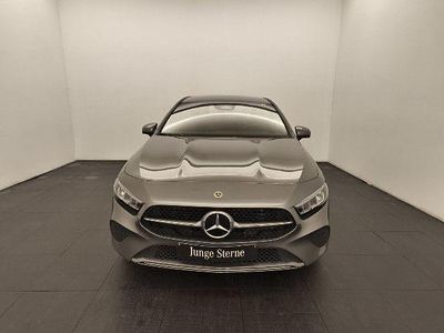 Gebraucht Mercedes A200 Advanced 163 PS (119 kW) 2024 Metalliclack mountaingrau Limousine