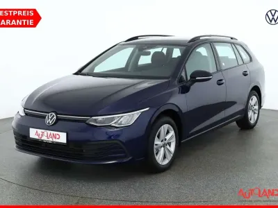 Second-hand VW Golf VIII Life 110 CP (80 kW) 2024 Albastru Break