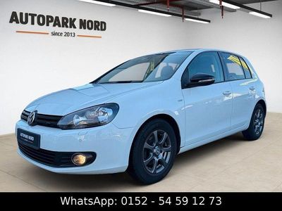 Gebraucht VW Golf VII Match 105 PS (77 kW) 2013 Weiß Limousine