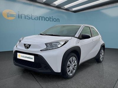 Weiß Gebraucht 2025 Toyota Aygo X Business Edition SUV | 15.499 € (Fairer Preis)