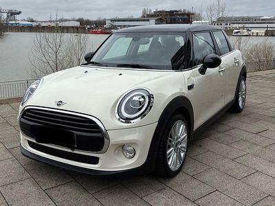 Używany Mini Cooper Chili 136 KM (100 kW) 2019 Biały Hatchback