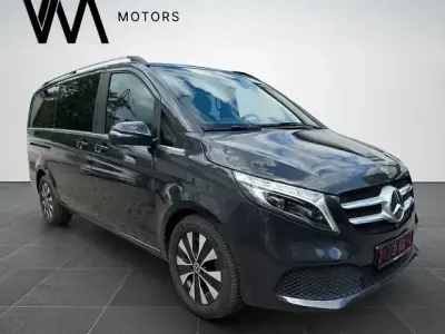 Gebraucht Mercedes V300 237 PS (174 kW) 2022 Grau Van / Kleinbus