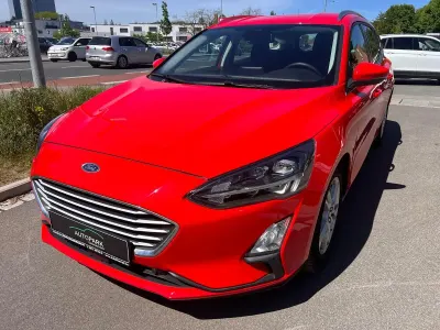 Usata Ford Focus Cool & Connect 120 CV (88 kW) 2019 Rosso Station wagon