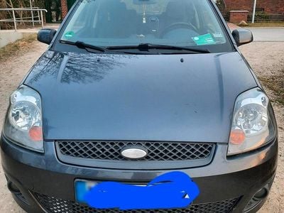 Gebraucht Ford Fiesta 81 PS (59 kW) 2006 Kleinwagen