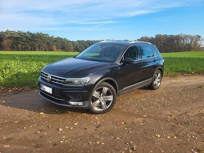 Schwarz Gebraucht 2017 VW Tiguan Highline SUV | 17.900 € (Fairer Preis)