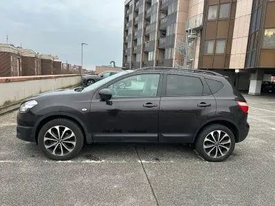 Gebraucht Nissan Qashqai 130 PS (95 kW) 2013 Violet SUV