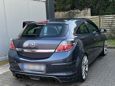Opel Astra GTC