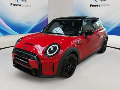 Używany Mini Cooper S 178 KM (130 kW) 2023 Czerwony Hatchback