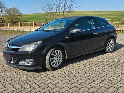 Gebraucht Opel Astra GTC 115 PS (84 kW) 2009 Schwarz Coupé