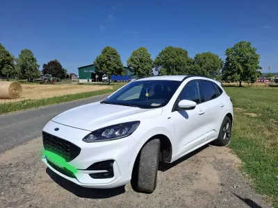 Gebraucht Ford Kuga ST-Line 190 PS (139 kW) 2020 Weiß SUV