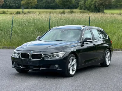 Gebraucht BMW 330 Sport Line 258 PS (189 kW) 2014 Schwarz Kombi