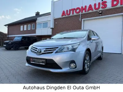 Usata Toyota Avensis Life 150 CV (110 kW) 2013 Grigio Station wagon