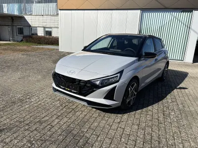 Neu Hyundai i20 Prime 90 PS (66 kW) 2026 Lumen grey/ phantom black Kleinwagen