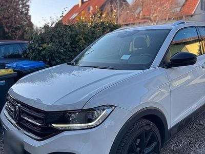 Second-hand VW T-Cross Beats 110 CP (80 kW) 2022 Alb SUV