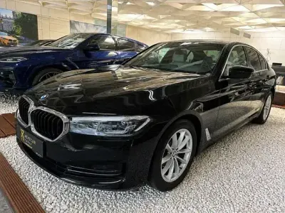 Gebraucht BMW 530 Performance 286 PS (210 kW) 2021 Schwarz Limousine