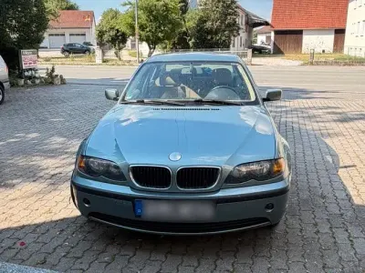 Gebraucht BMW 318 140 PS (102 kW) 2003 Grün Limousine