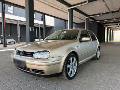 Brugt VW Golf IV 115 HK (84 kW) 2001 Guld Hatchback