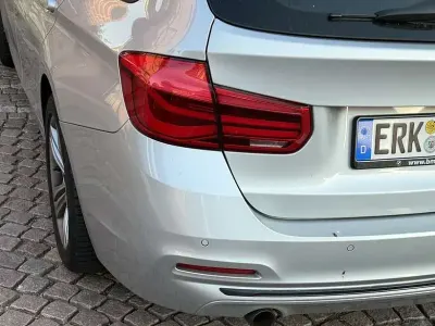Gebraucht BMW 318 Sport Line 136 PS (100 kW) 2019 Grau Kombi