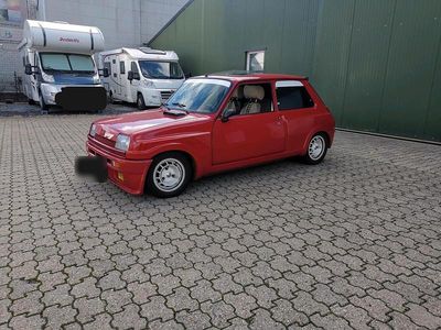 Second-hand Renault R5 108 CP (79 kW) 1983 Roșu Hatchback