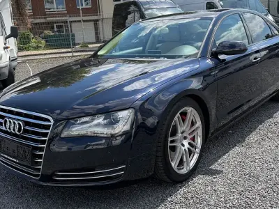 Gebraucht Audi A8 Sport 371 PS (272 kW) 2012 Blau Limousine