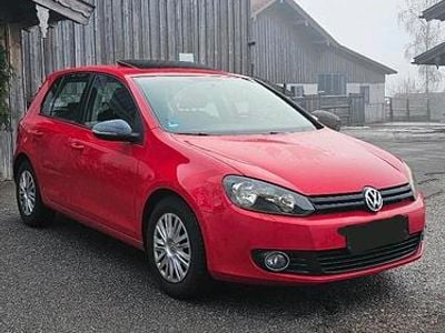Gebraucht VW Golf VI 80 PS (58 kW) 2009 Rot Kleinwagen