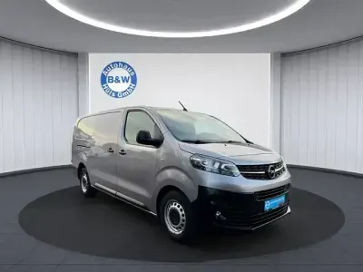 Usata Opel Vivaro Edition 122 CV (89 kW) 2019 Argento Monovolume