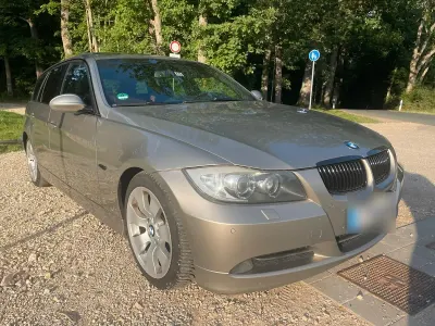 Gebraucht BMW 325 Shadowline 197 PS (144 kW) 2007 Gold Kombi
