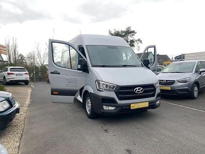 Grau Gebraucht 2018 Hyundai H 350 Van | 8.000 € (Fairer Preis)