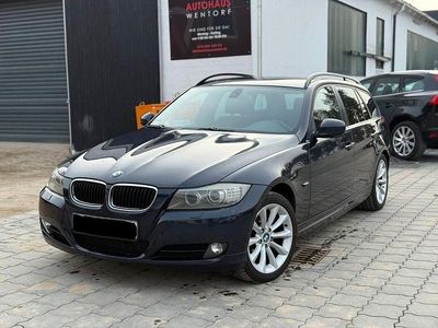 Gebraucht BMW 320 177 PS (130 kW) 2008 Blau Kombi