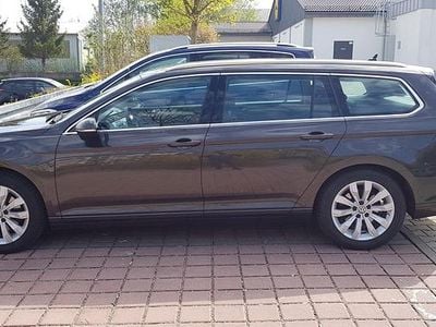 Gebraucht VW Passat Comfortline 150 PS (110 kW) 2015 Braun Kombi