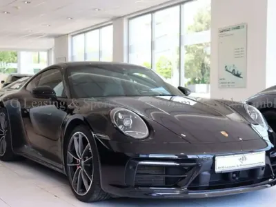 Gebraucht Porsche 911 Carrera 4S 450 PS (330 kW) 2021 Tiefschwarzmetallic Coupé