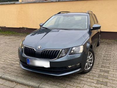 gebraucht Skoda Octavia 2.0 TDI DSG Ambition SHZ Temp. Navi