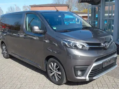 Gebraucht Toyota Proace Verso Executive 177 PS (130 kW) 2021 Grau Kombi
