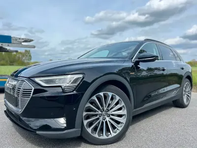 Używany Audi e-tron 230 kW (313 KM) 2022 Czarny SUV