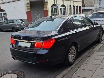 BMW 730