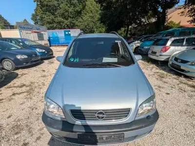 Gebraucht Opel Zafira Executive 125 PS (91 kW) 2001 Silber Van / Kleinbus