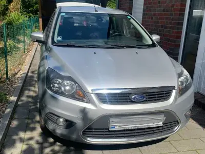 Gebraucht Ford Focus Sport 109 PS (80 kW) 2010 Silber Limousine