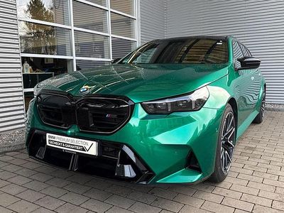 Second-hand BMW M5 Comfort Edition 728 CP (535 kW) 2025 Verde Break