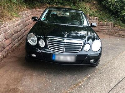 Schwarz Gebraucht 2006 Mercedes E280 Limousine | 5.000 €