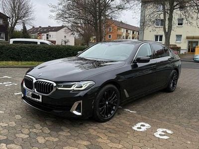 Schwarz Gebraucht 2023 BMW 530 Luxury Line Limousine | 41.880 € (Guter Preis)