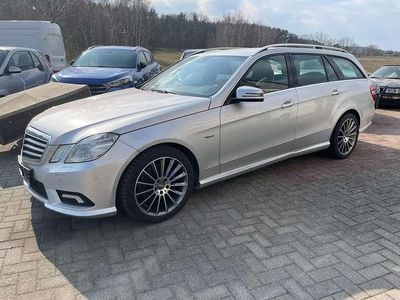 Gebraucht Mercedes E300 AMG 204 PS (150 kW) 2010 Iridiumsilber  metalliclack Kombi