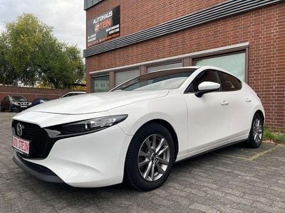 Weiß Gebraucht 2019 Mazda 3 Limousine | 13.690 € (Guter Preis)
