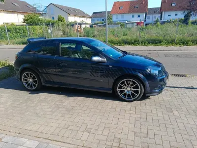 Używany Opel Astra GTC OPC 170 KM (125 kW) 2006 Szary Coupe