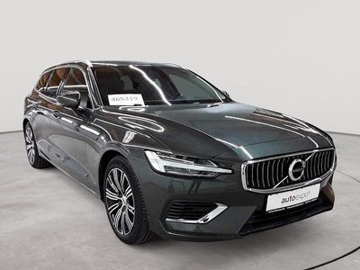 Gebraucht Volvo V60 Inscription 253 PS (186 kW) 2020 Pine grey metallic Kombi