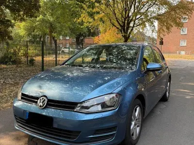 Gebraucht VW Golf VII 86 PS (63 kW) 2014 Blau Limousine