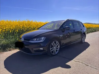 Gebraucht VW Golf VII LOUNGE 150 PS (110 kW) 2015 Schwarz Kombi